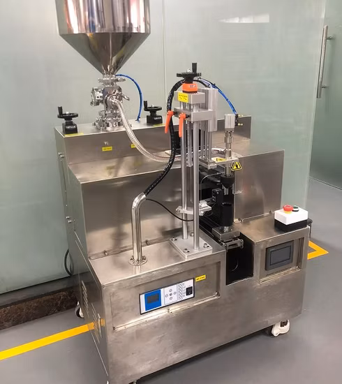 Kitchen Cleaning Tissue Packaging Baby Wipes Medical Towel Can Packing Wet Towelette Canister Labeling Cap Disinfectant Fill Rotary Type Filling Sealing Machine