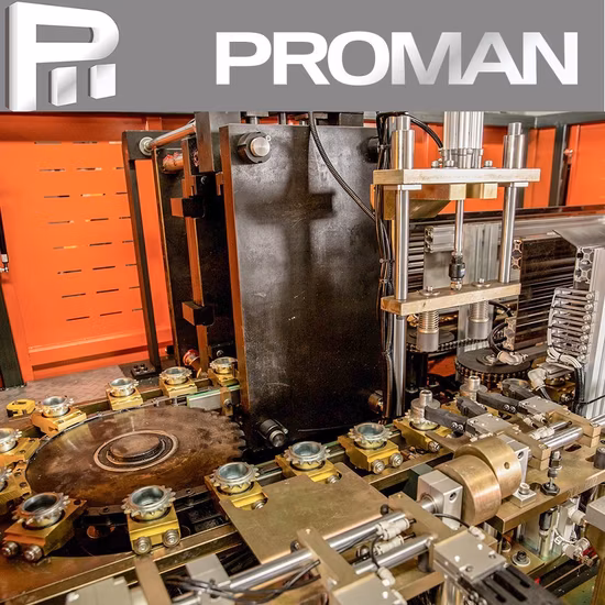 Servo Automatique Étirer L'Eau Bocal Pour Animaux De Compagnie Bouteille En Plastique Soufflage Souffleur Moulage Mouleur Moulage Faisant La Machine Réservoir Machines Fabricants Prix Équipements